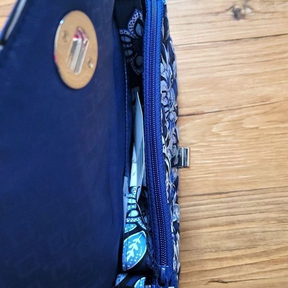 Vera Bradley Turnlock Crossbody Bag Tropics Tapestry NWT - Picture 4 of 9